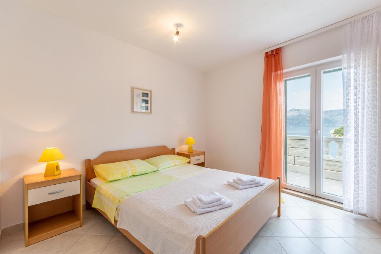 Apartments Darija Pucisca Extérieur photo